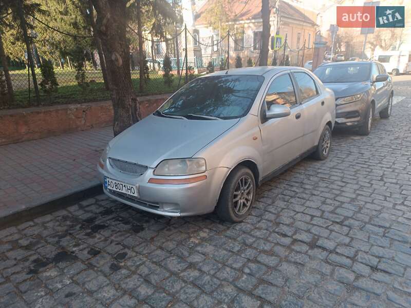 Chevrolet Aveo (2005)