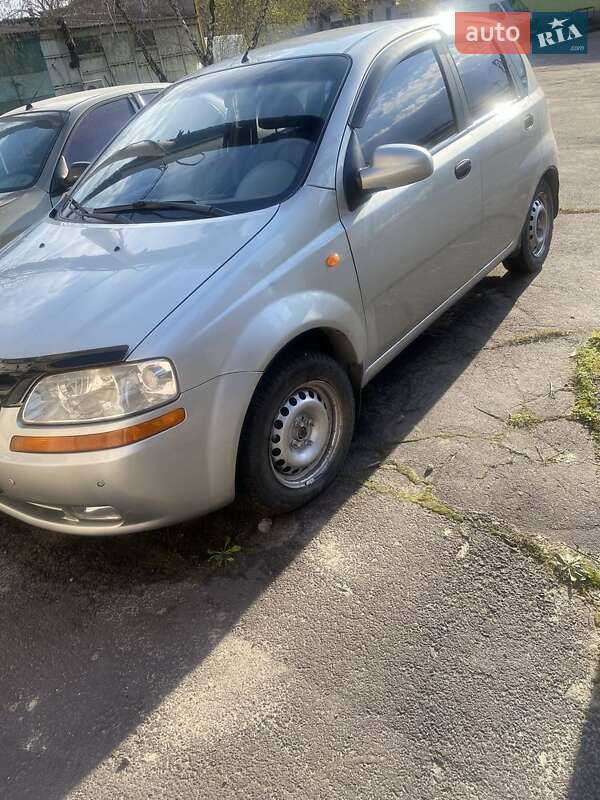 Chevrolet Aveo (2004)