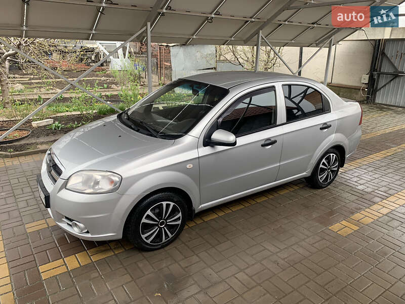Chevrolet Aveo (2011)