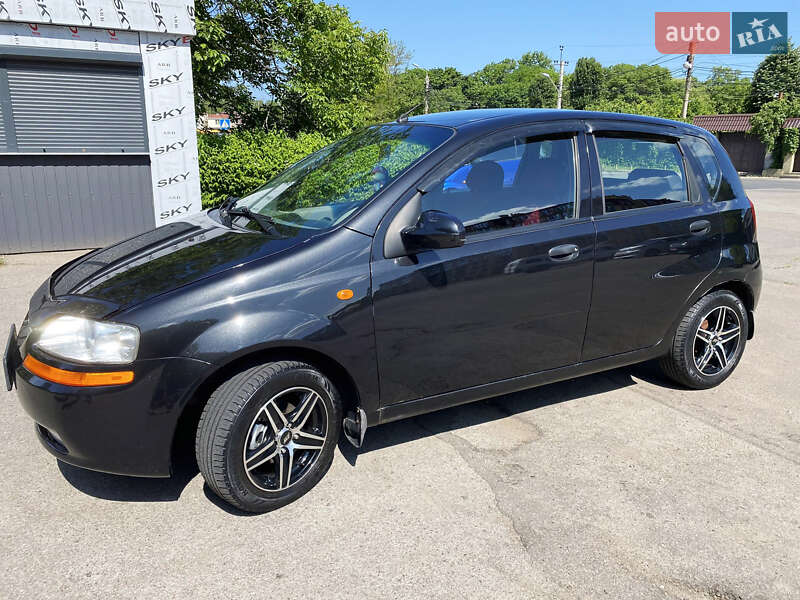 Chevrolet Aveo (2004)