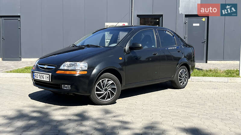 Chevrolet Aveo (2005)