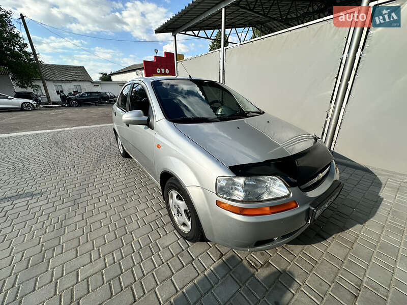 Chevrolet Aveo (2004)