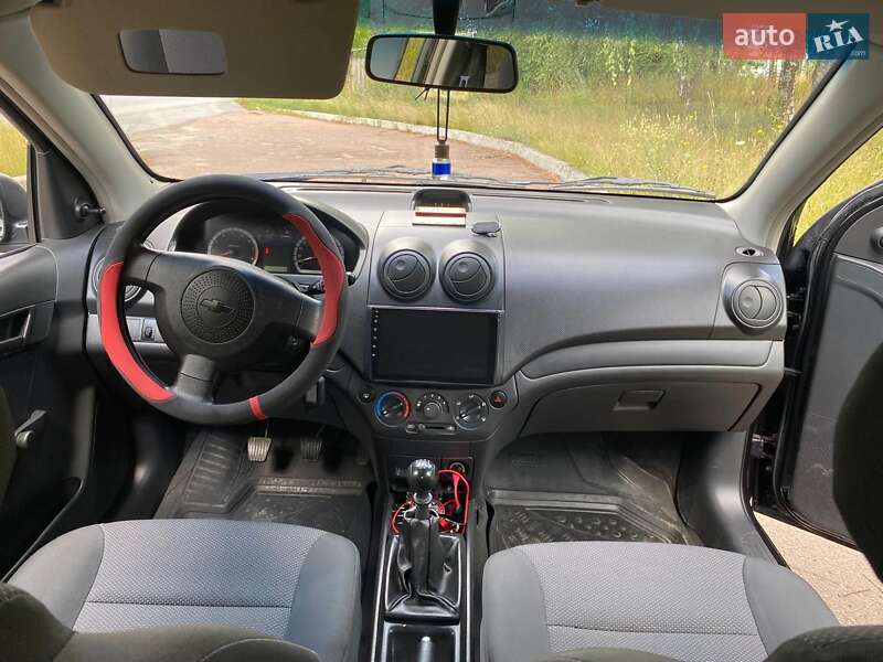 Chevrolet Aveo (2011)