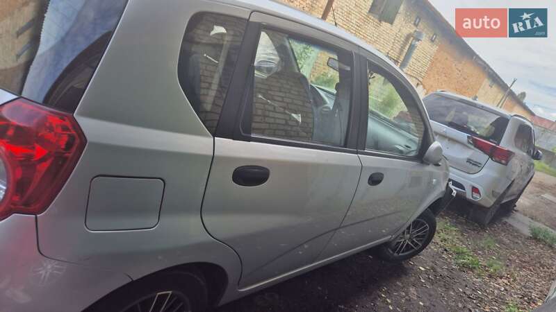 Chevrolet Aveo (2011)