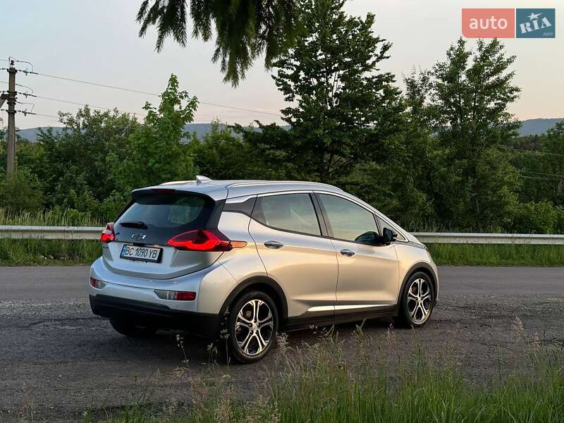 Chevrolet Bolt ev (2016)