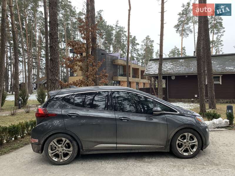 Chevrolet Bolt ev (2017)
