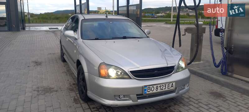 Chevrolet Evanda (2005)