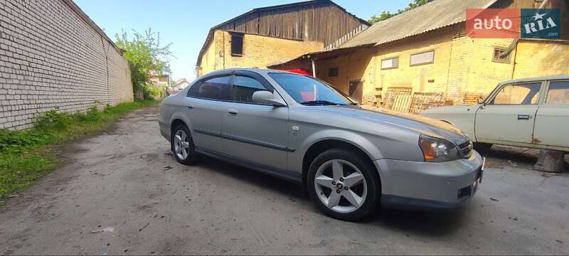Chevrolet Evanda (2005)