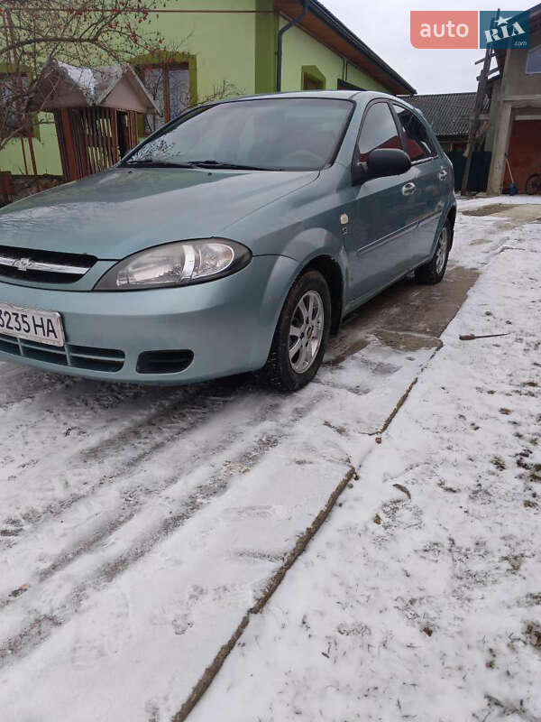 Chevrolet Lacetti (2005)