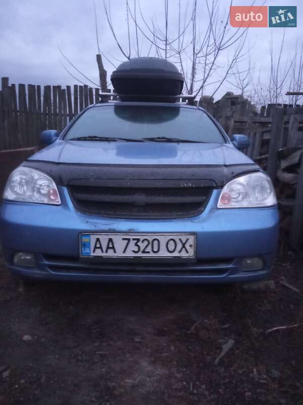 Chevrolet Lacetti (2005)