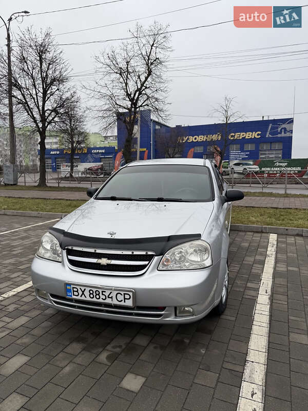 Chevrolet Lacetti (2008)