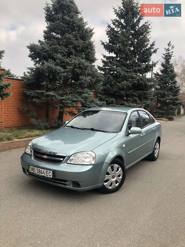 Chevrolet Lacetti (2004)