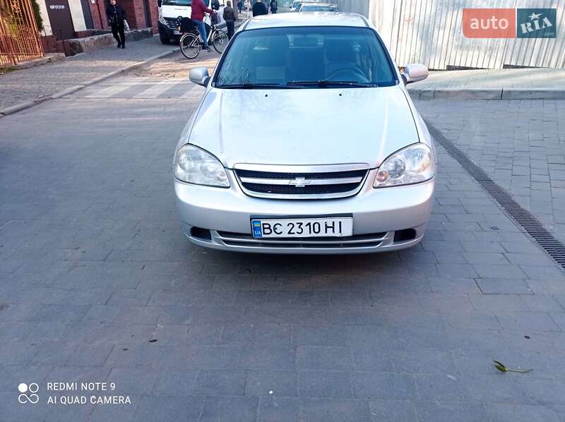 Chevrolet Lacetti (2005)