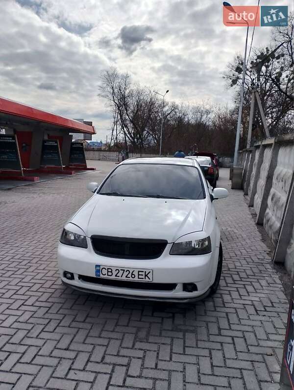 Chevrolet Lacetti (2006)