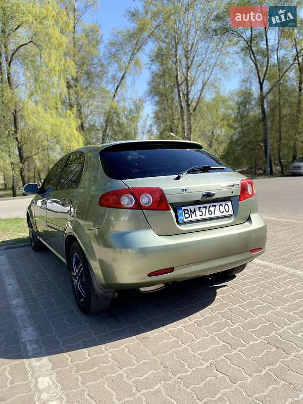 Chevrolet Lacetti (2005)