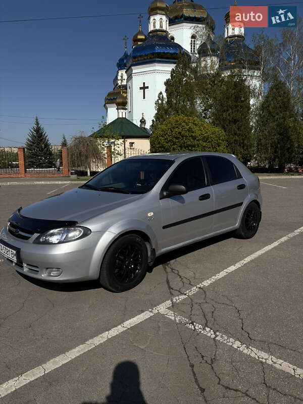 Chevrolet Lacetti (2004)