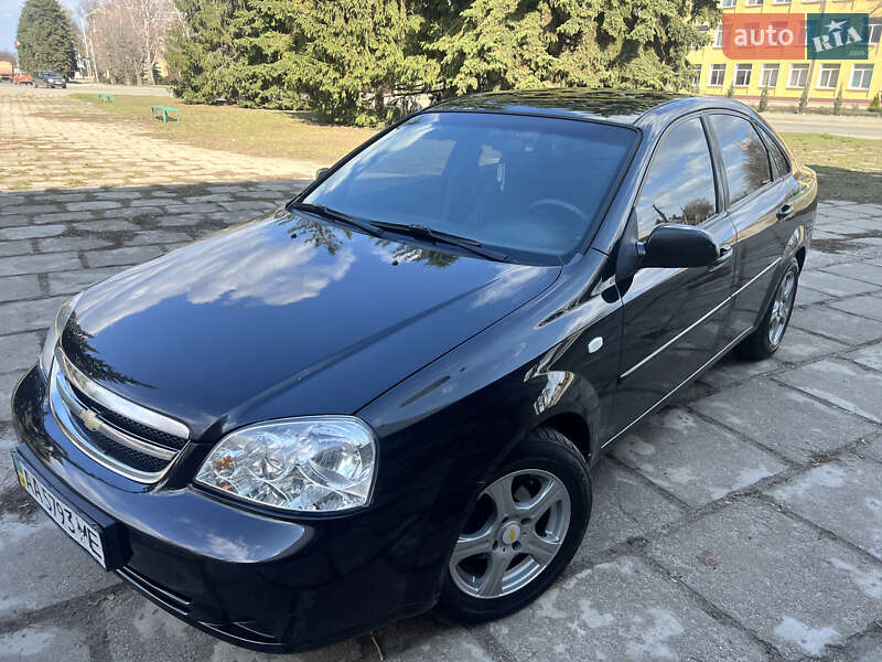 Chevrolet Lacetti (2012)