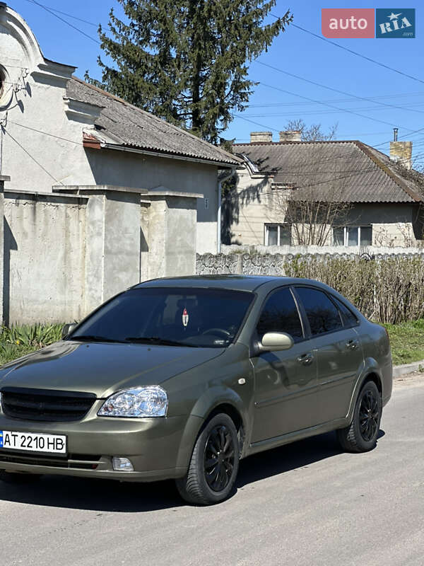Chevrolet Lacetti (2005)