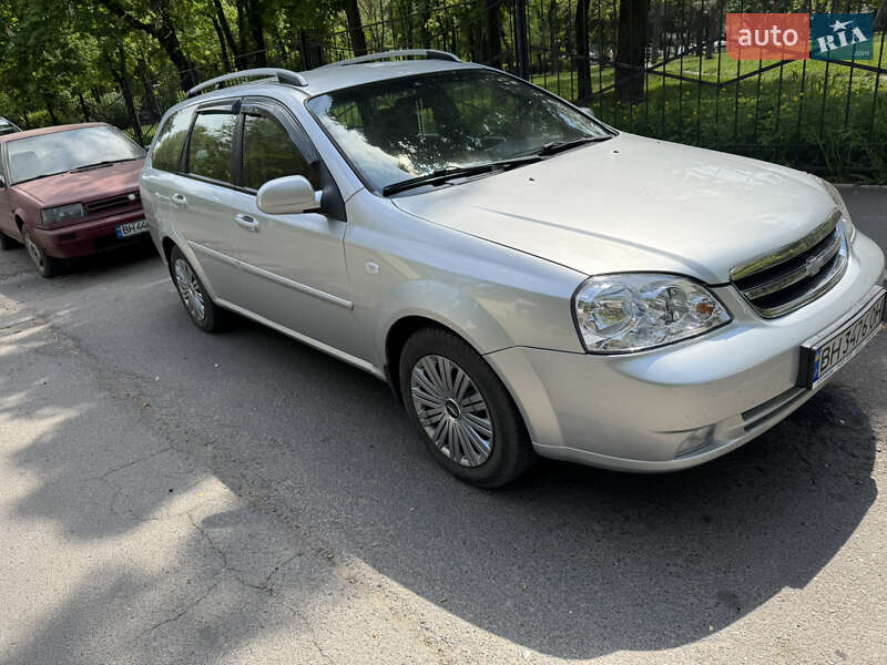 Chevrolet Lacetti (2011)