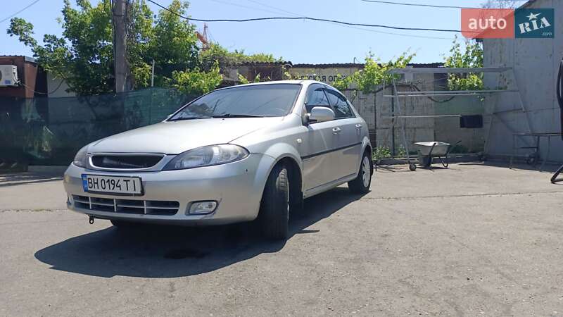 Chevrolet Lacetti (2005)