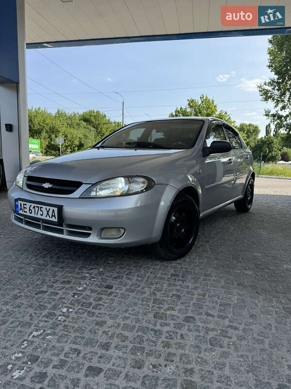 Chevrolet Lacetti (2005)