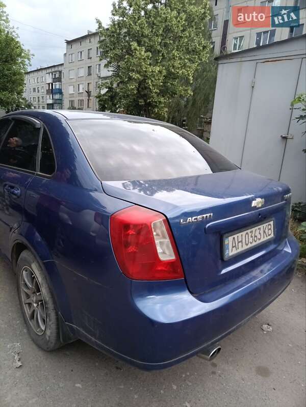 Chevrolet Lacetti (2005)