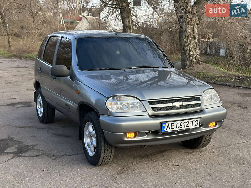Chevrolet Niva (2006)