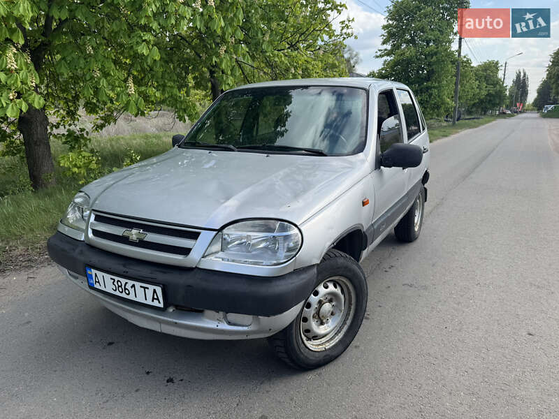 Chevrolet Niva (2007)