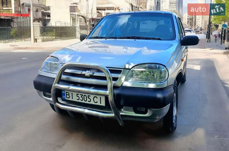 Chevrolet Niva (2007)