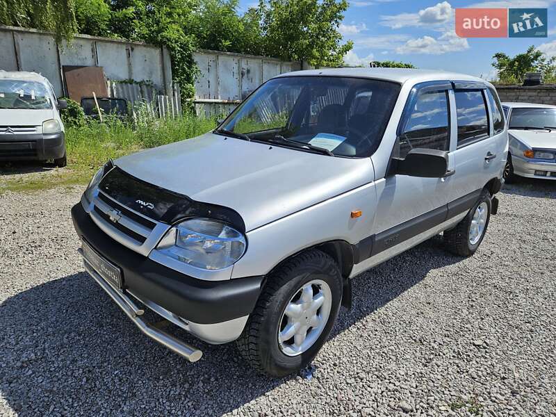Chevrolet Niva (2007)