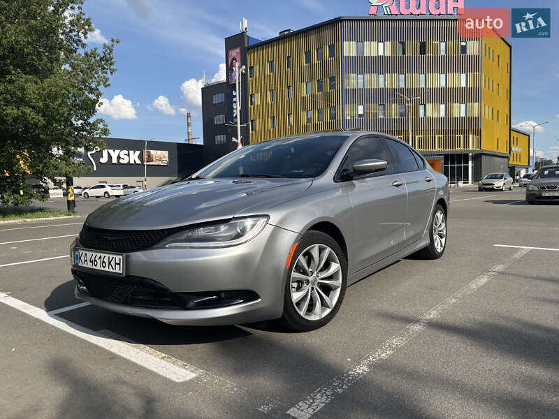 Chrysler 200 (2015)