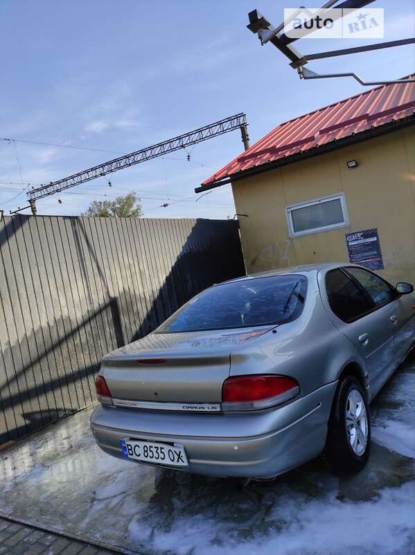 Chrysler Stratus (1996)