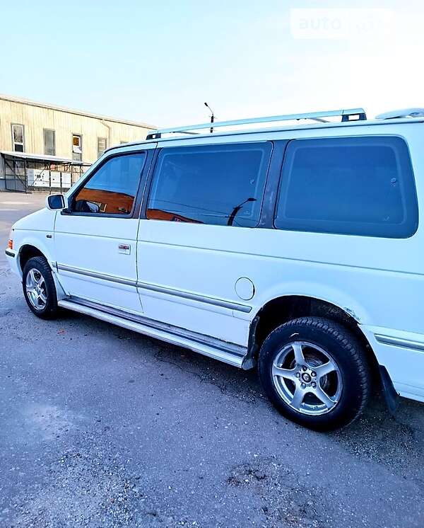 Dodge Caravan (1991)