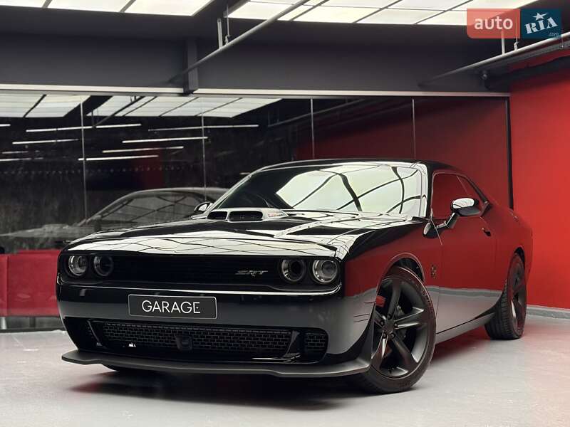 Dodge Challenger (2016)