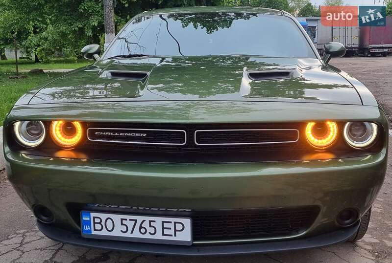 Dodge Challenger (2023)