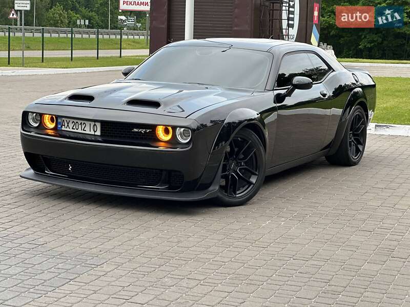 Dodge Challenger (2016)