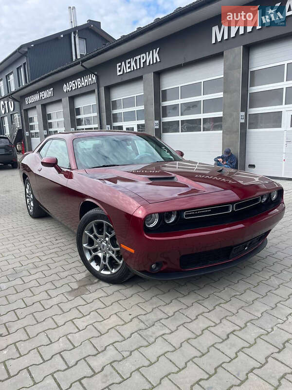 Dodge Challenger (2017)