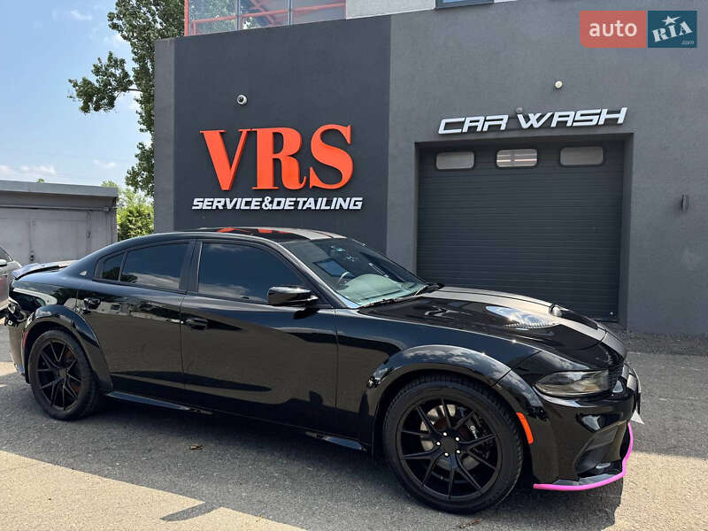 Dodge Charger (2017)
