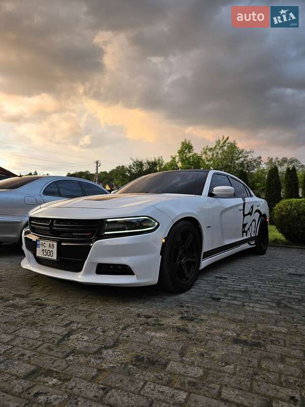 Dodge Charger (2016)