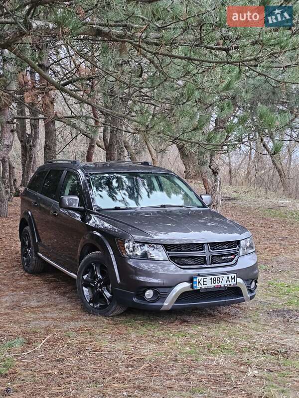 Dodge Journey crossroad (2019)