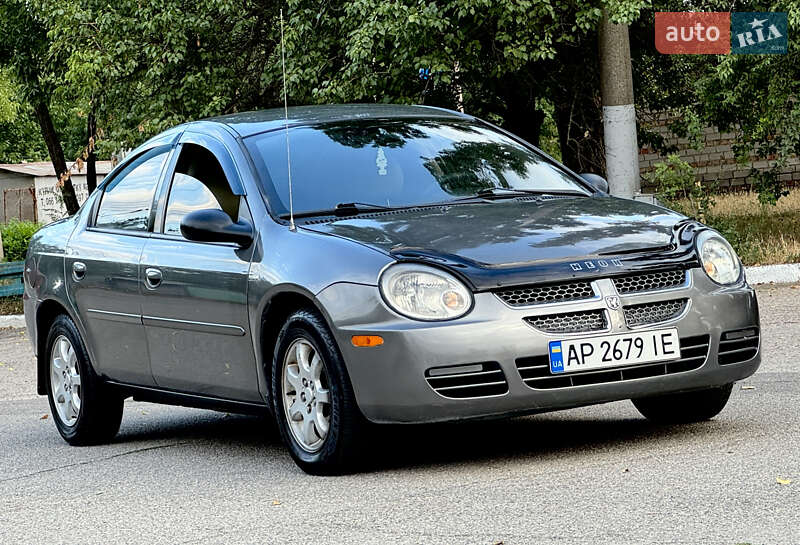 Dodge Neon (2005)