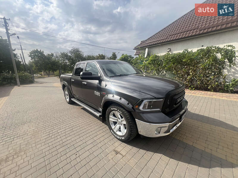 Dodge Ram 1500 (2016)