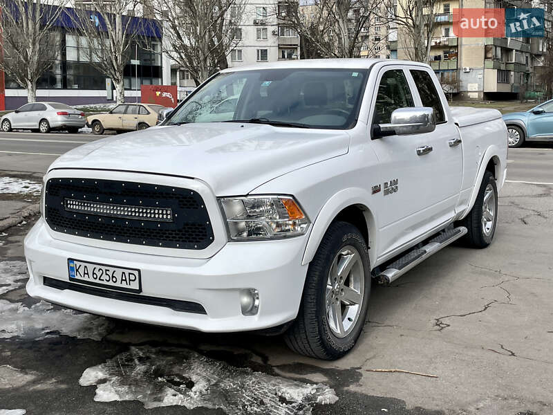 Dodge Ram 1500 (2016)