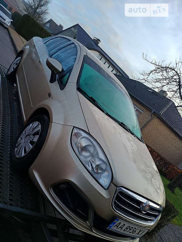 Fiat Linea (2013)