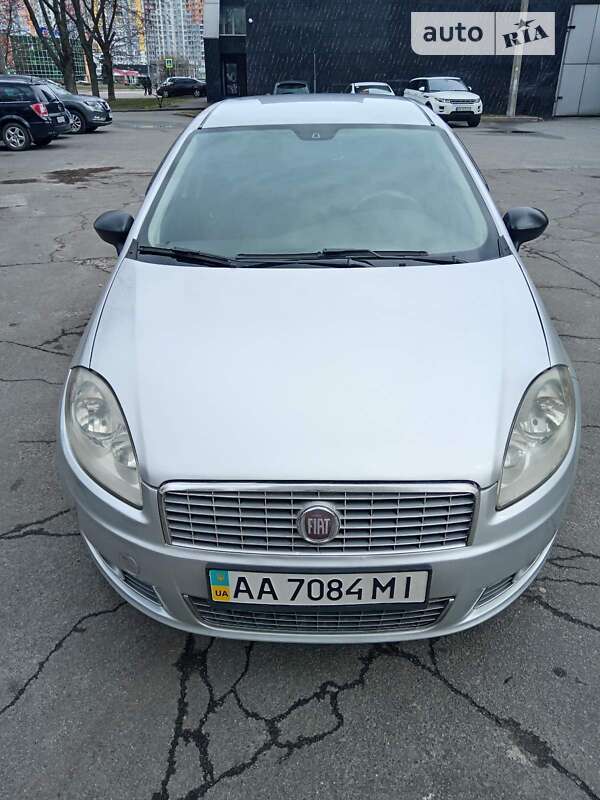 Fiat Linea (2012)