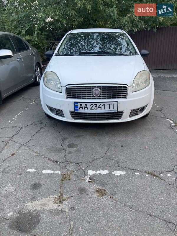 Fiat Linea (2012)
