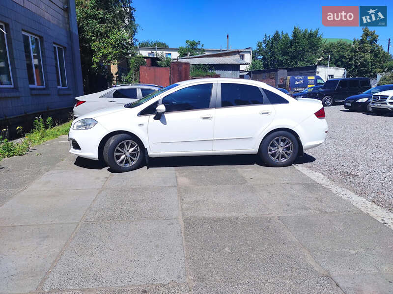 Fiat Linea (2013)