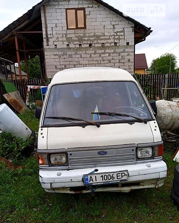 Ford Econovan (1988)