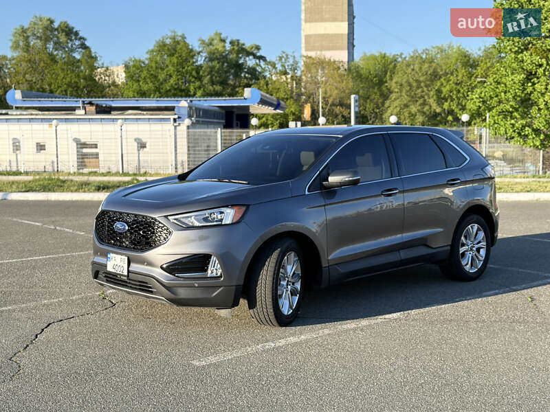 Ford Edge (2021)