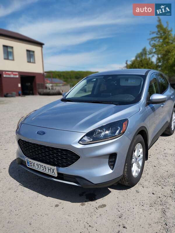Ford Escape (2022)